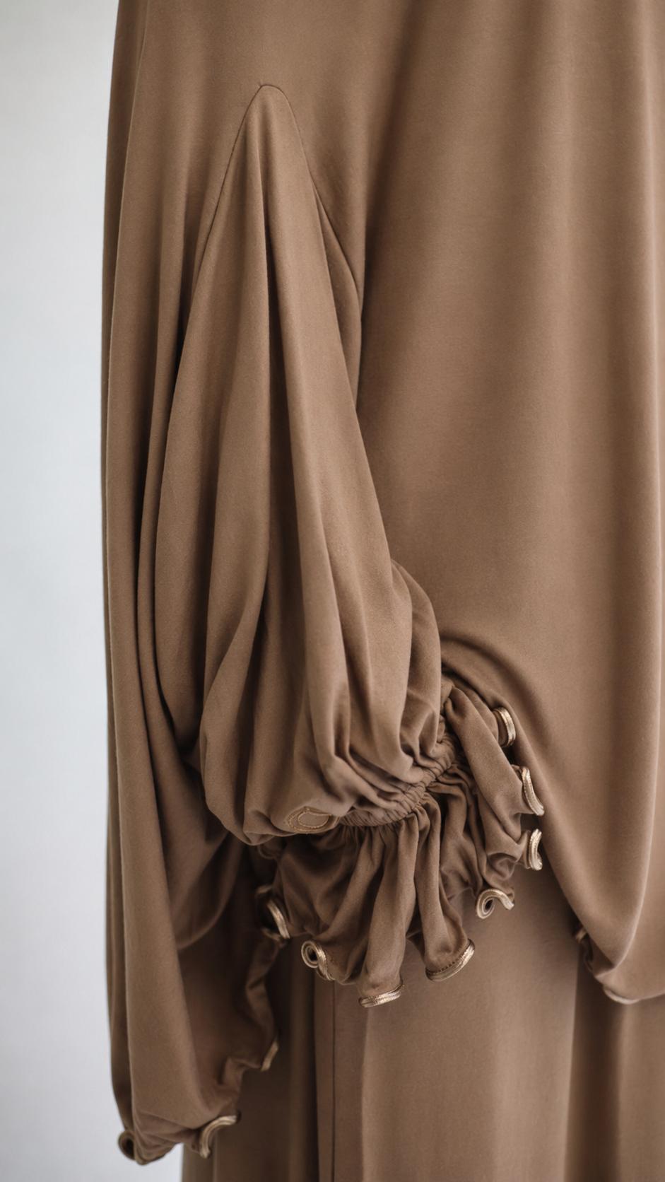 Hind Prayer Set | Cedar Brown
